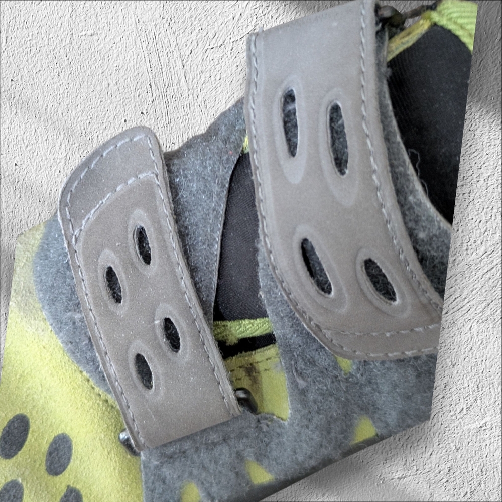 LaSportiva Rock Climbing Shoes - Picture 3 of 5